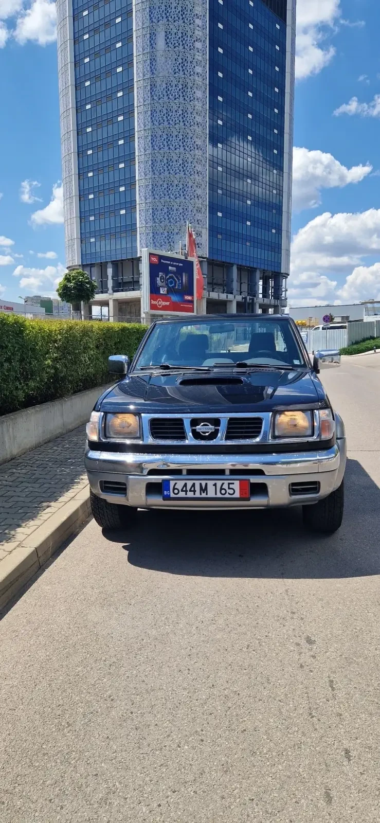 Nissan Navara 2.5 TDI  103к.с, снимка 2 - Автомобили и джипове - 46960310