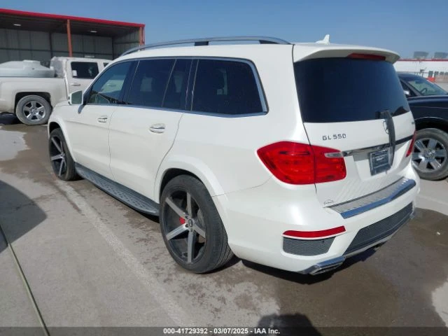 Mercedes-Benz GL 500 AMG* PACK* DESIGNO* ДИСТРОНИК* ПОДГРЕВ* ОБДУХВАНЕ* - изображение 4