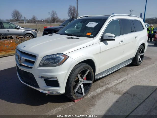 Mercedes-Benz GL 500 AMG* PACK* DESIGNO* ДИСТРОНИК* ПОДГРЕВ* ОБДУХВАНЕ* - изображение 3