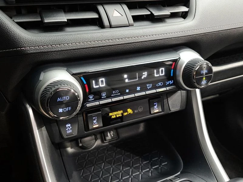 Toyota Rav4 2.5 Automatic, снимка 15 - Автомобили и джипове - 55666465