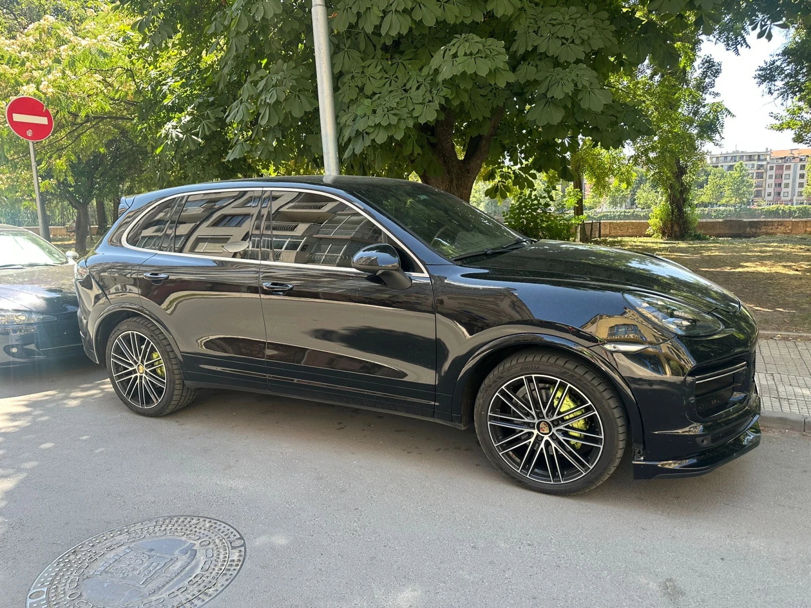 Porsche Cayenne  - изображение 2