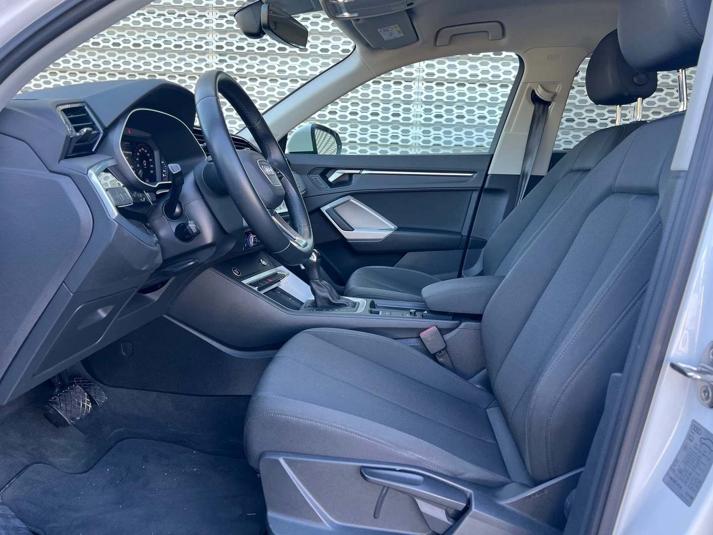 Audi Q3 S line 40 TDI quattro, снимка 8 - Автомобили и джипове - 54751120