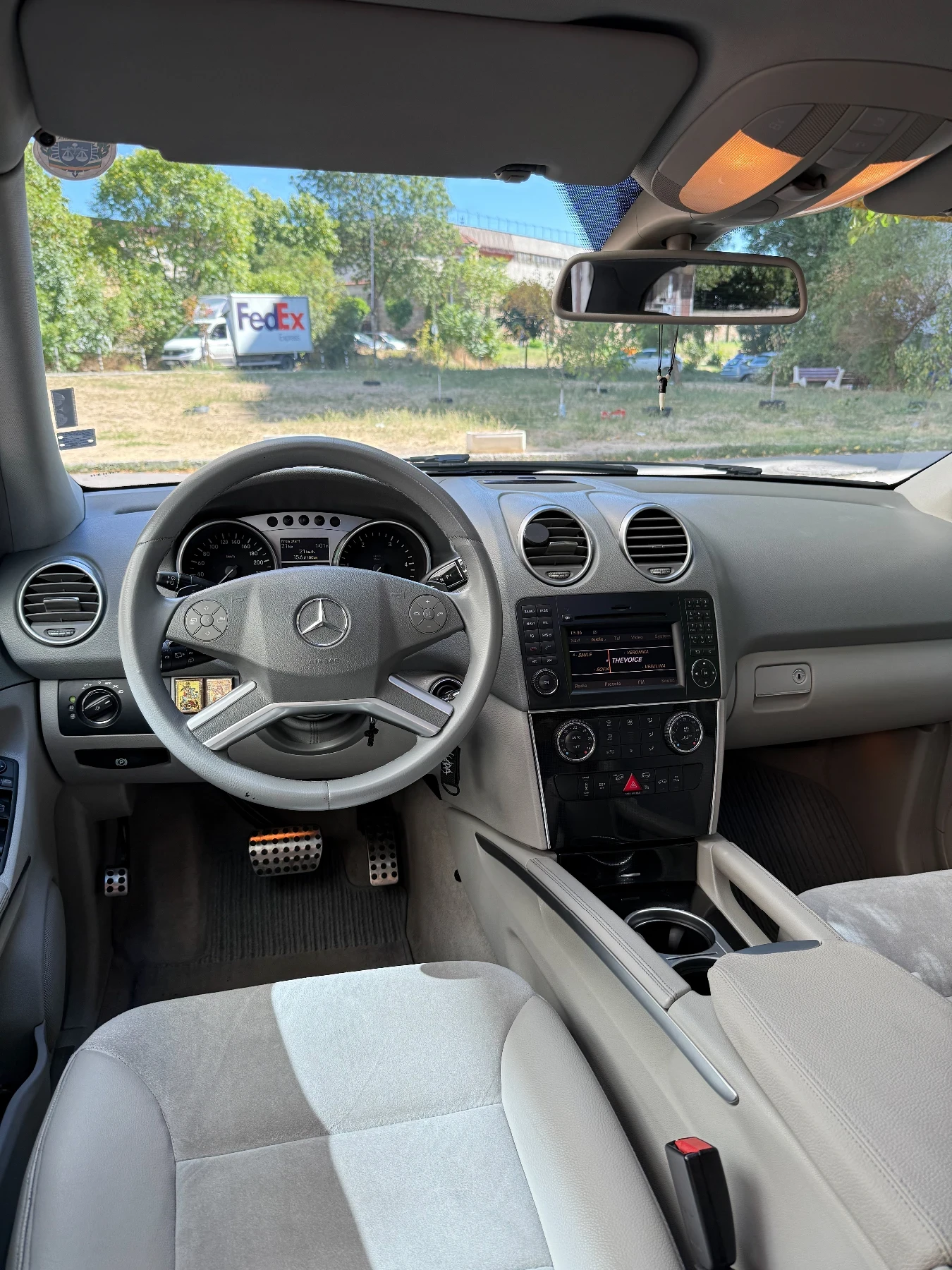 Mercedes-Benz ML 320 W164, снимка 6 - Автомобили и джипове - 54186058