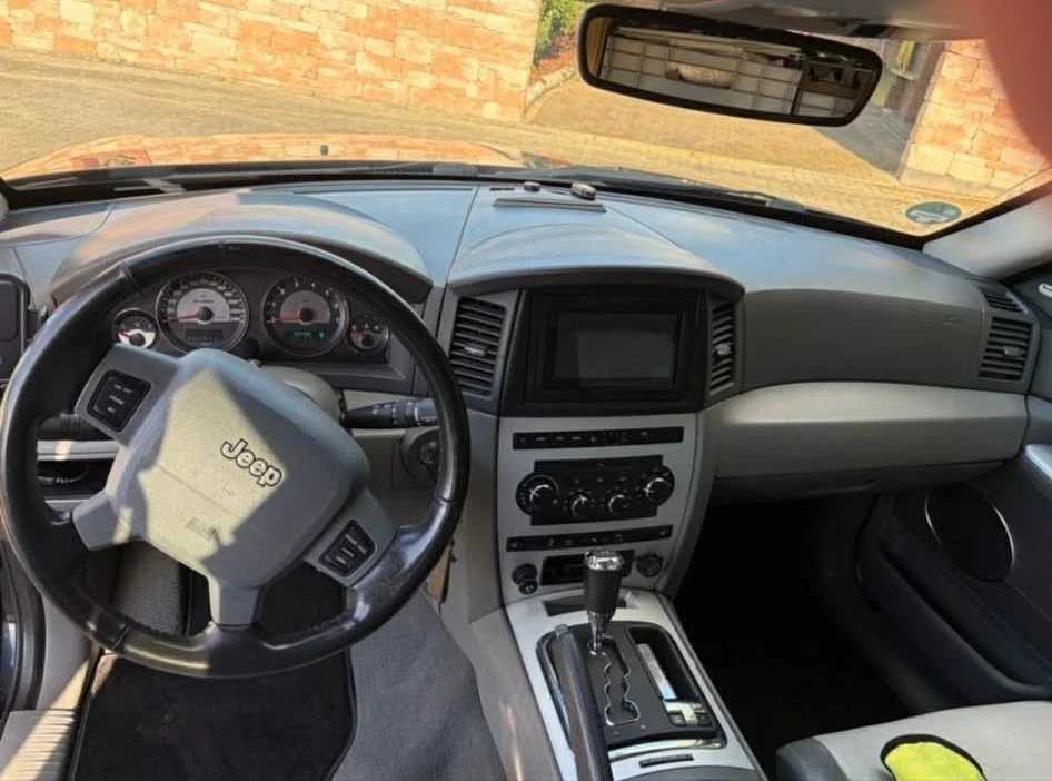 Jeep Grand cherokee Overland 5.7 Hemi SRT, снимка 4 - Автомобили и джипове - 54307336