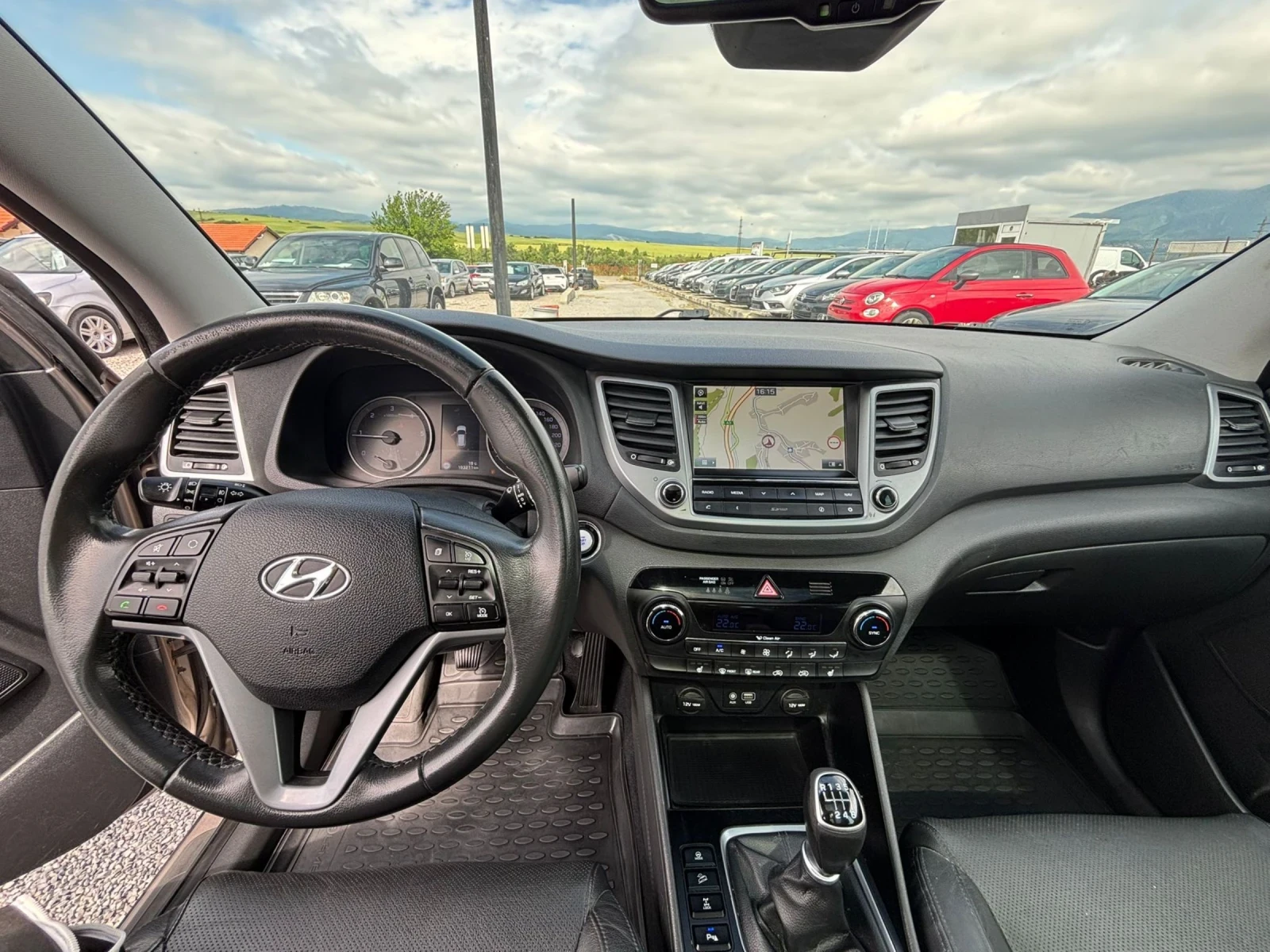 Hyundai Tucson 2.0crdi 4x4 Xpossible, снимка 12 - Автомобили и джипове - 54624764