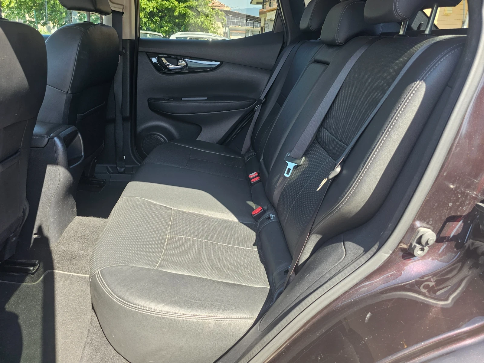 Nissan Qashqai 1.6dci.131k.c., снимка 10 - Автомобили и джипове - 55627856