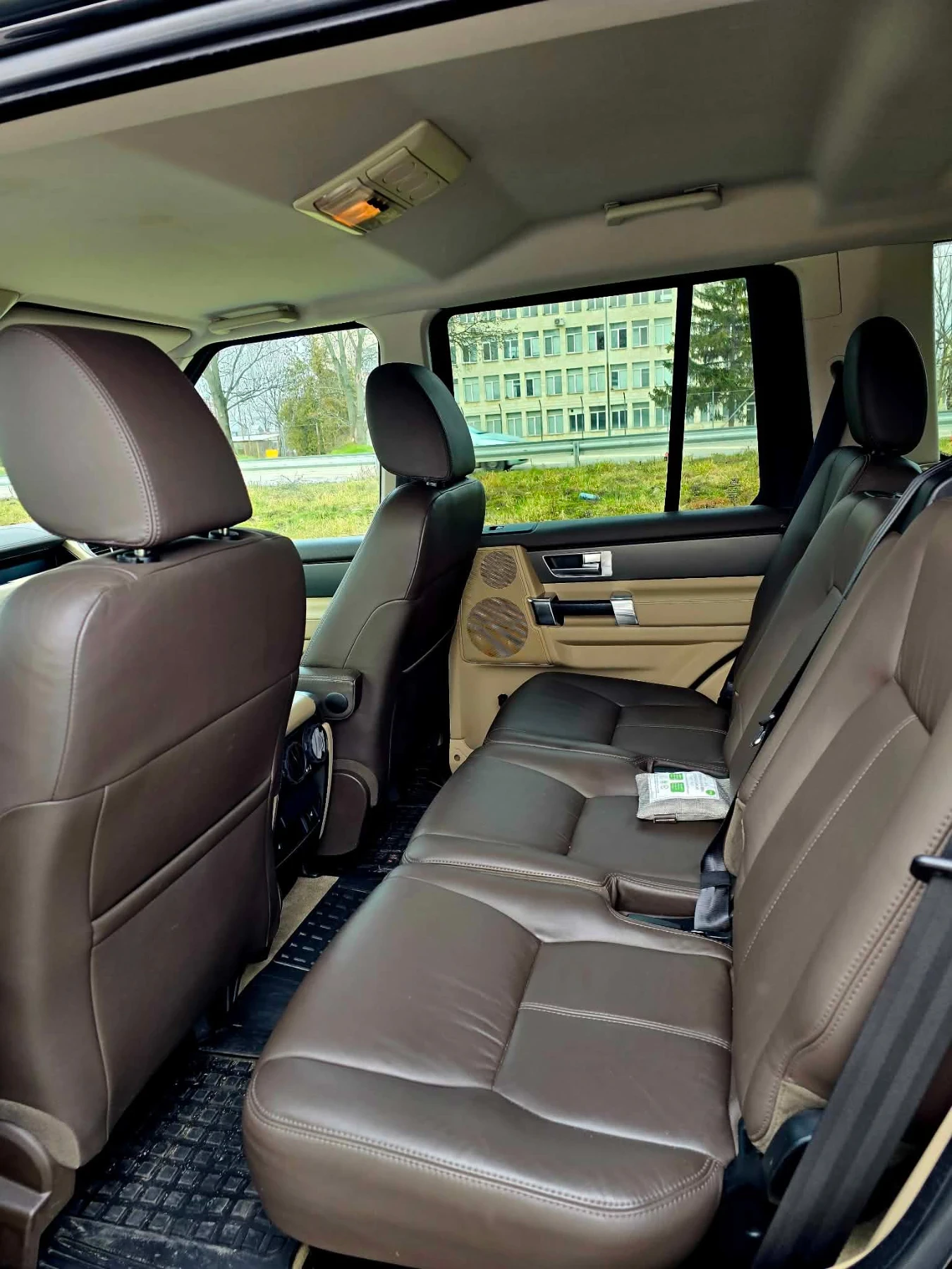 Land Rover Discovery, снимка 4 - Автомобили и джипове - 55824169