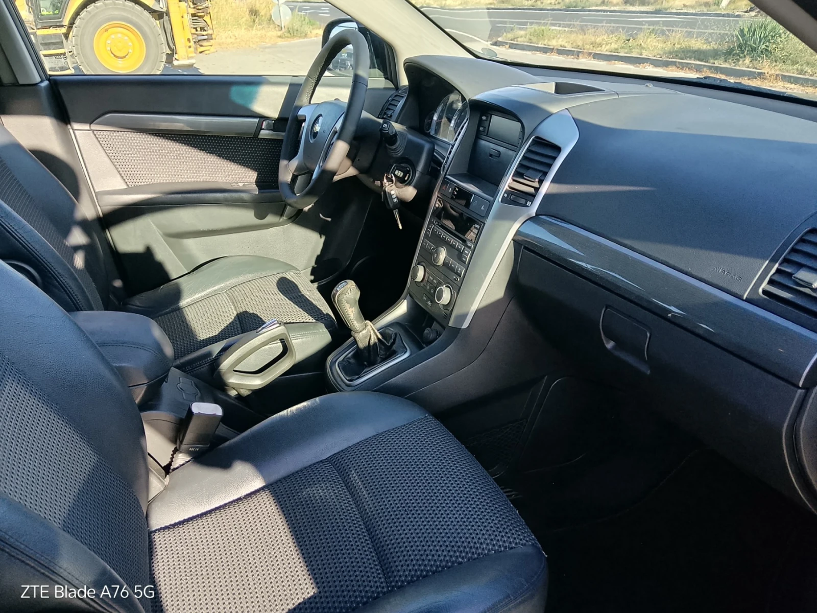 Chevrolet Captiva LS 2.4i Gaz, снимка 10 - Автомобили и джипове - 56599913