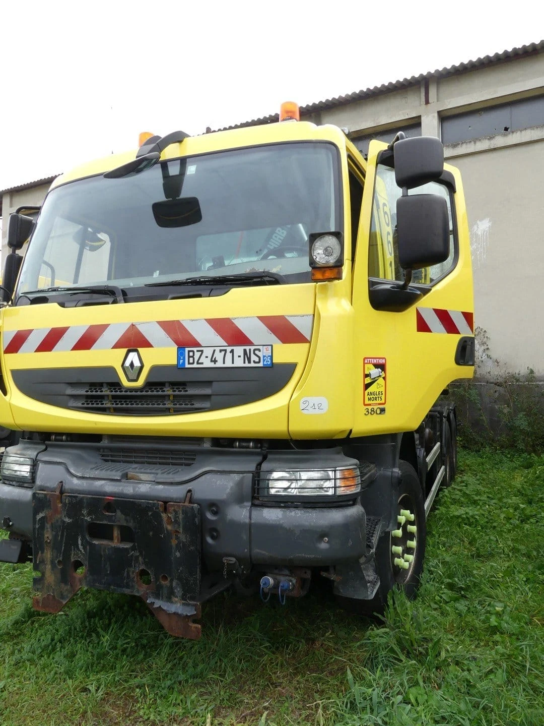 Renault Kerax 380dxi самосвал кран снегорин