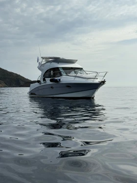 Моторна яхта Beneteau Antares 32, снимка 2