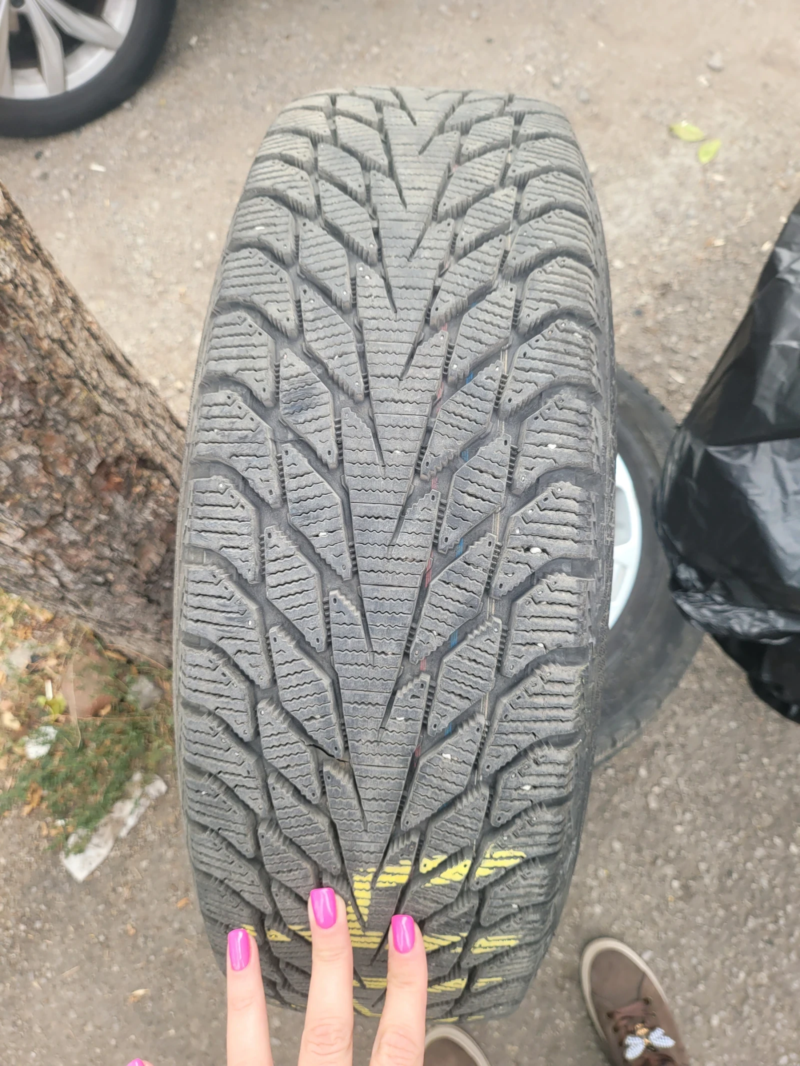 Гуми с джанти Други 195/65R15, снимка 7 - Гуми и джанти - 56083672