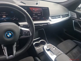 BMW iX1 xDrive30, снимка 10