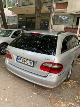 Mercedes-Benz E 220, снимка 1