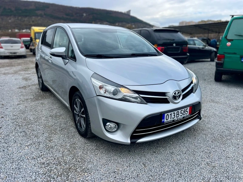 Toyota Verso D4D 7 МЕСТА КАМЕРА, снимка 2 - Автомобили и джипове - 43130637