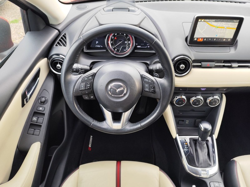Mazda 2 1.5i16V Skyactiv-G Revol.Drive90PS, снимка 11 - Автомобили и джипове - 44733393