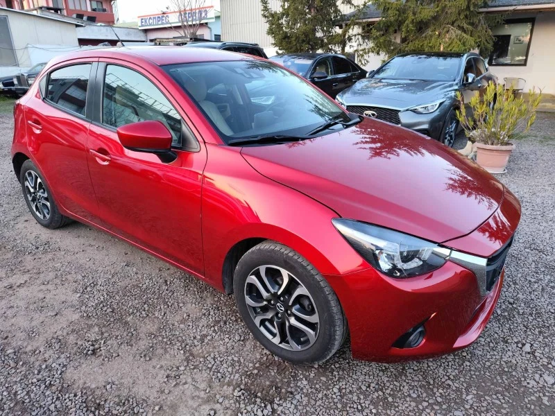 Mazda 2 1.5i16V Skyactiv-G Revol.Drive90PS, снимка 9 - Автомобили и джипове - 44733393