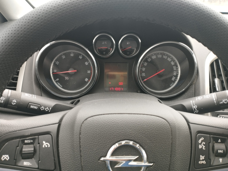 Opel Astra 1.4Газ/бензин 100к.с, снимка 15 - Автомобили и джипове - 45081646
