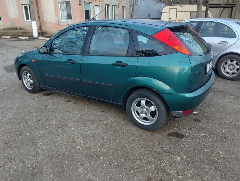 Ford Focus Хечбек, снимка 4 - Автомобили и джипове - 48814383