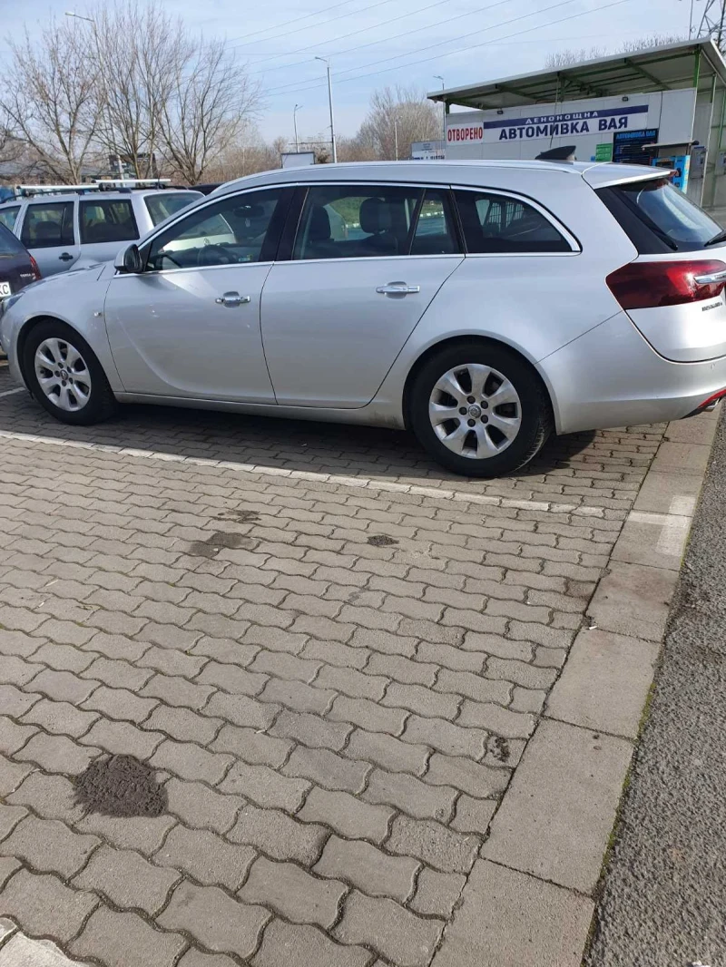 Opel Insignia, снимка 2 - Автомобили и джипове - 48894019