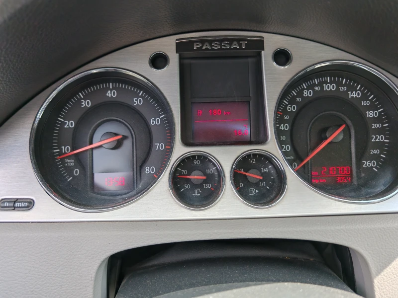 VW Passat FSI    (B6), снимка 11 - Автомобили и джипове - 52341128
