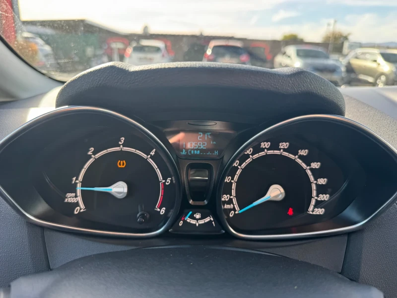 Ford Fiesta 1.5TDCI EURO-6, снимка 16 - Автомобили и джипове - 52282946