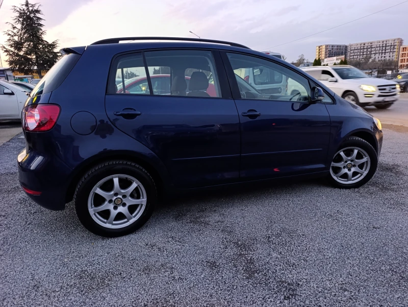 VW Golf Plus 1.6TDI 105k.c., снимка 7 - Автомобили и джипове - 52500382