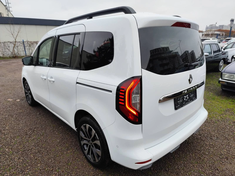 Renault Kangoo 1.3 TCe 130 Intens, 130 к.с, снимка 4 - Автомобили и джипове - 53172944