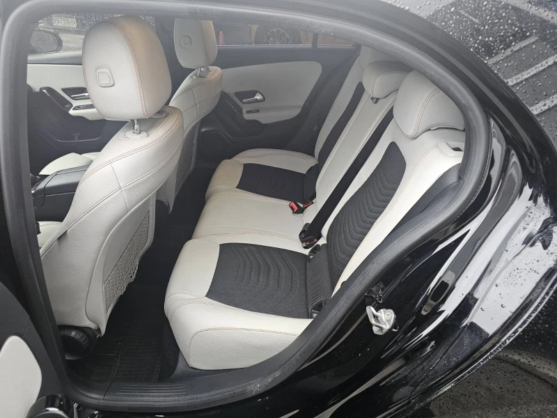Mercedes-Benz A 180 1.3 TCe 136 hp, снимка 15 - Автомобили и джипове - 53284783