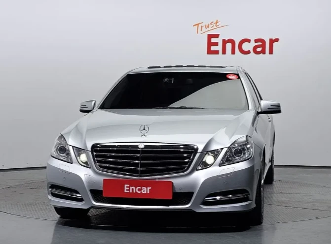 Mercedes-Benz E 200 Avantgarde - изображение 3