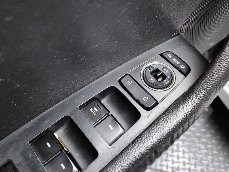 Hyundai Sonata 2.0 | Mobile.bg � ����������� 14