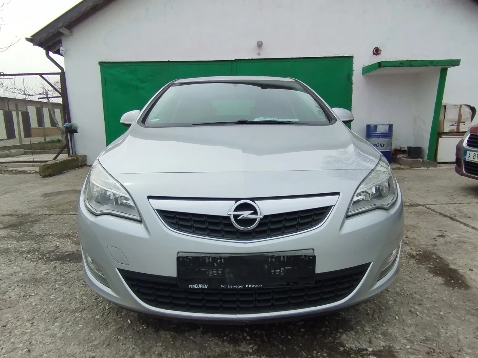 Opel Astra 1.4Газ/бензин 100к.с - изображение 2