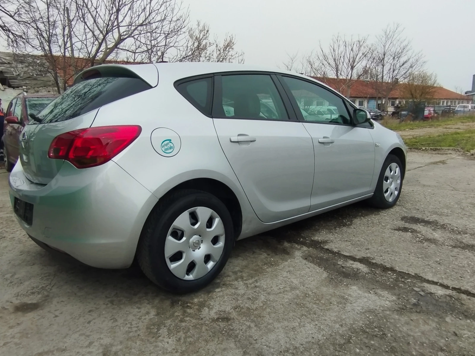 Opel Astra 1.4Газ/бензин 100к.с - изображение 4