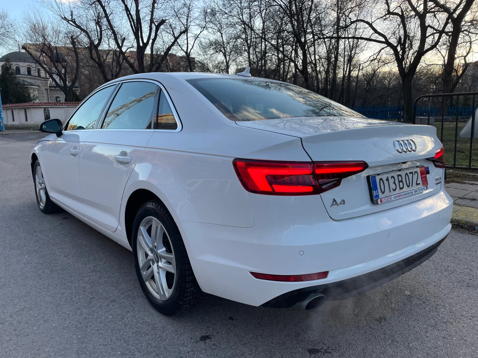 Audi A4 2.0 TFSI QUATTRO 49000 km , 250 ps - изображение 4