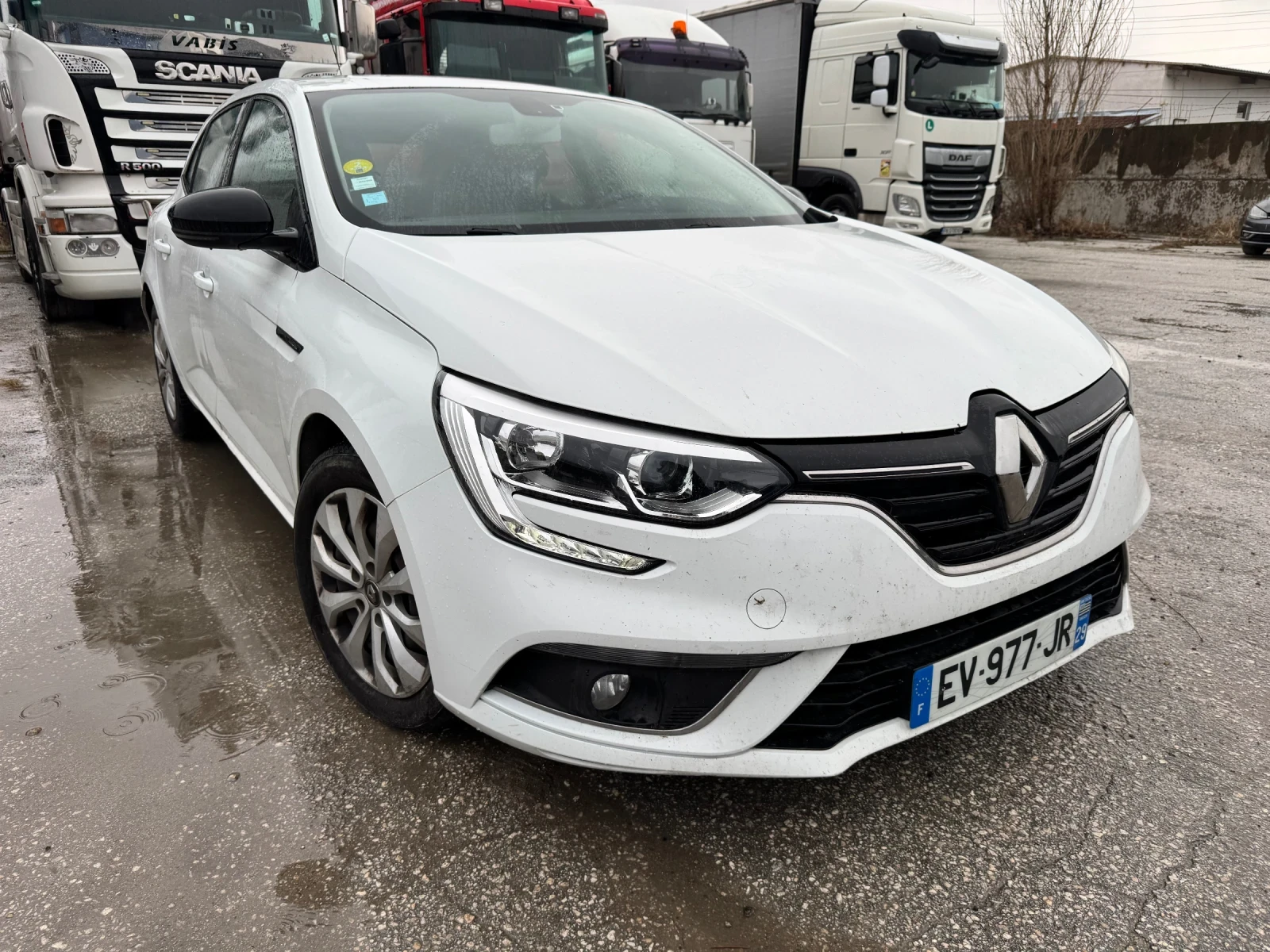 Renault Megane 1.5dci 90kc R-link - изображение 2