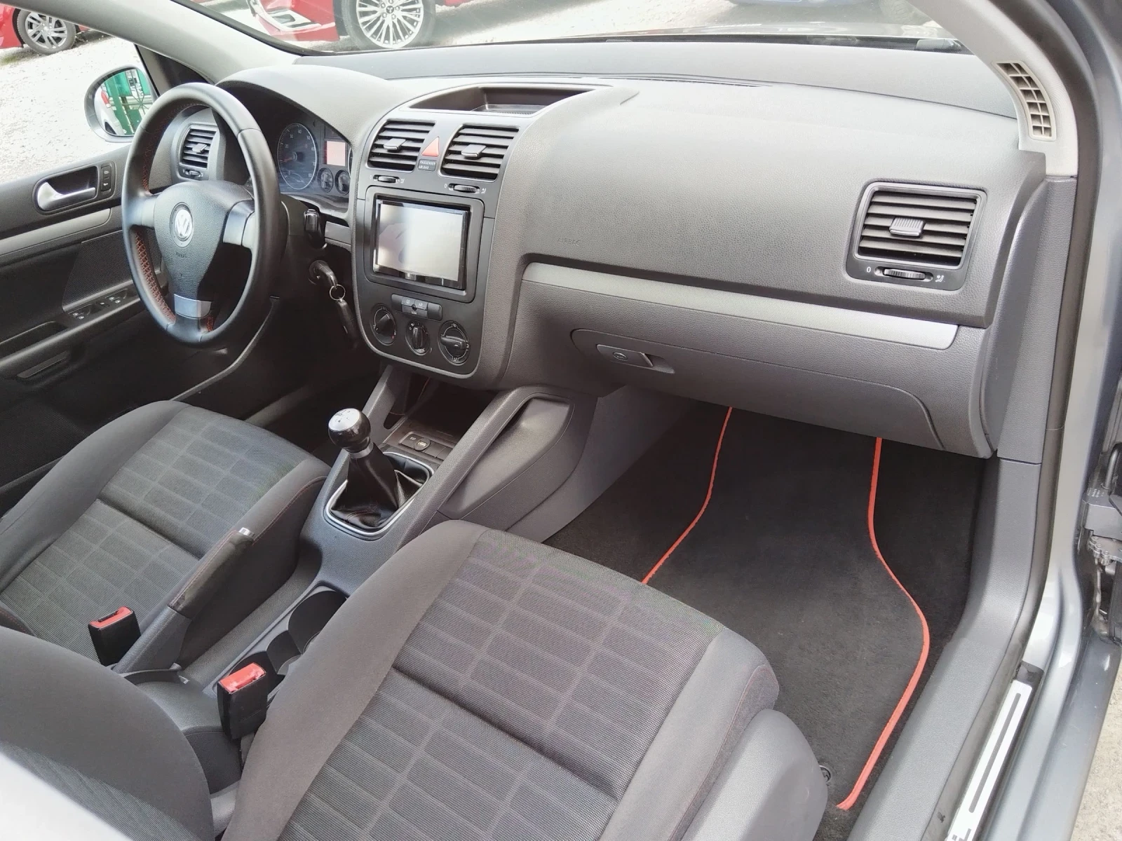 VW Golf 1.6i102ks.Navi - изображение 9