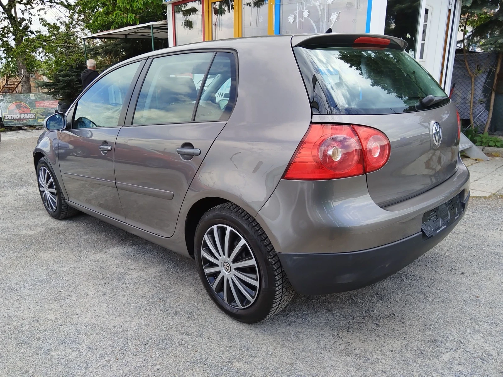 VW Golf 1.6i102ks.Navi - изображение 5
