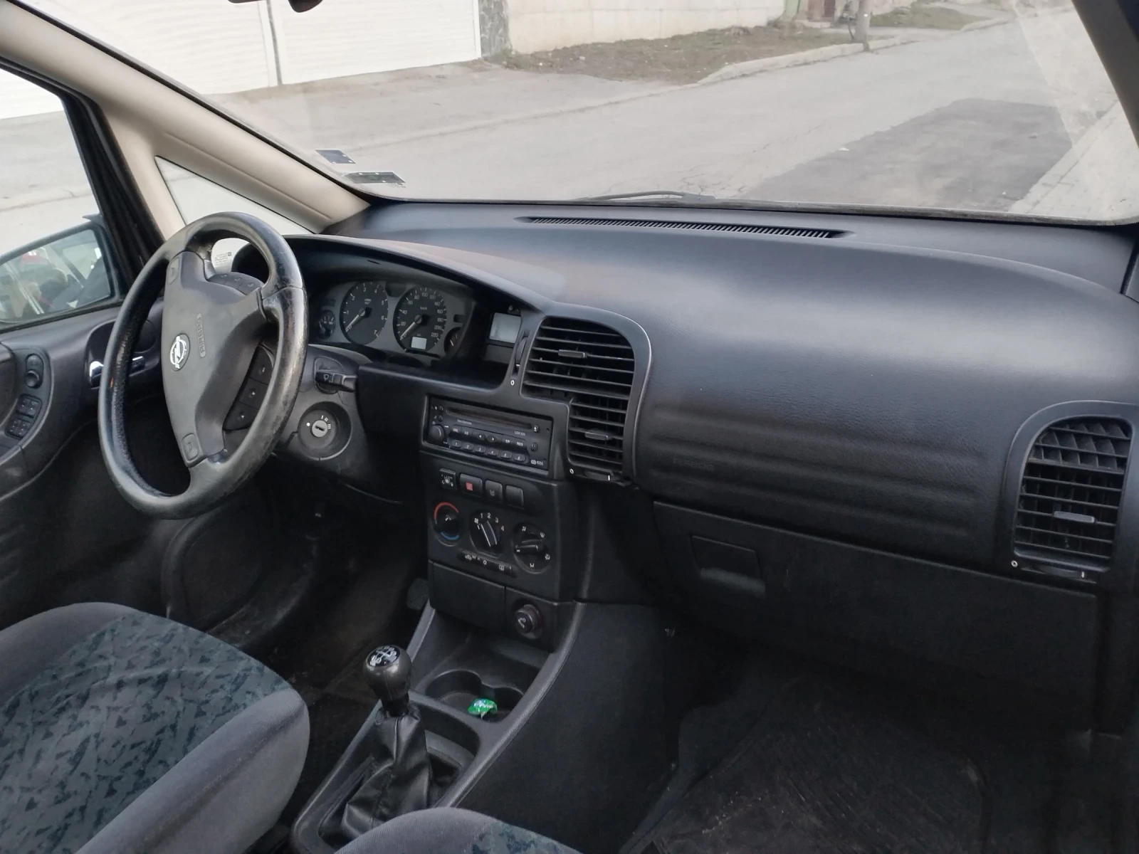 Opel Zafira 1.8i 115кс - изображение 4