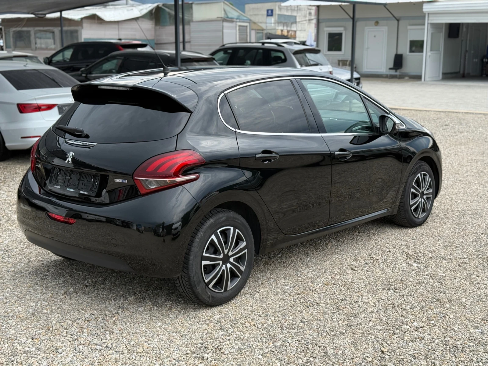 Peugeot 208 1.6D/100hp/NAVI/LED/EVRO6/ - изображение 6