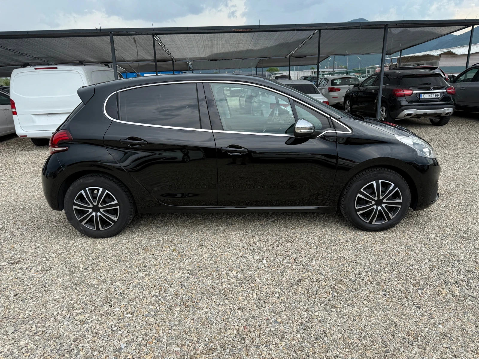 Peugeot 208 1.6D/100hp/NAVI/LED/EVRO6/ - изображение 7