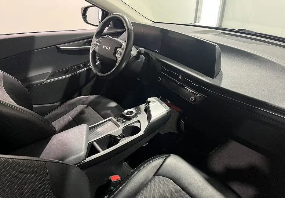 Kia EV6 2WD/170HP/CAM/NAVI/LED/KLESS/432g | Mobile.bg   15