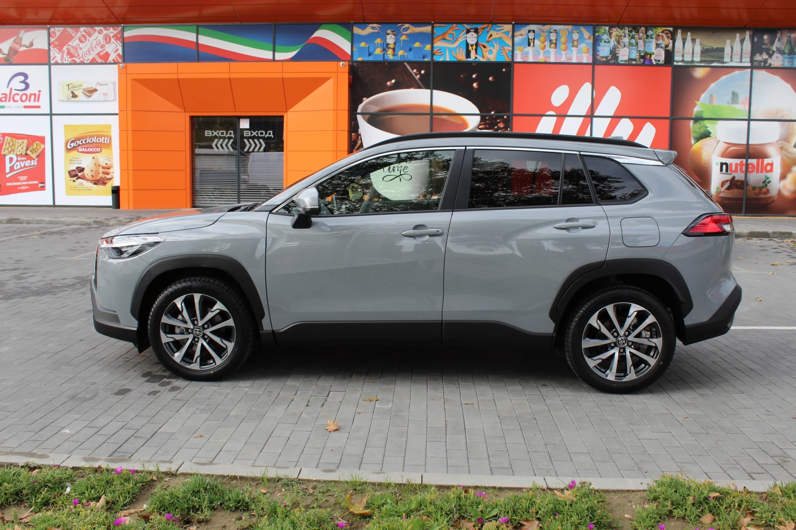 Toyota Corolla Cross 2.0 Hybrid New model Exclusive  | Mobile.bg   5