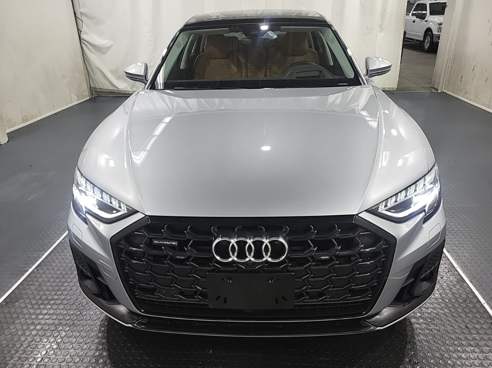 Audi A8 2025 Audi A8 L - изображение 2