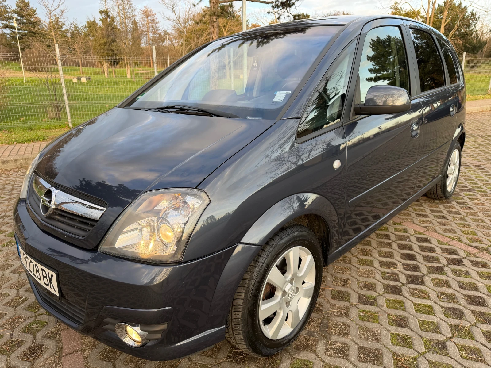 Opel Meriva 1.6 Газ.инжекцион, Всички възможни екстри за модел - изображение 9