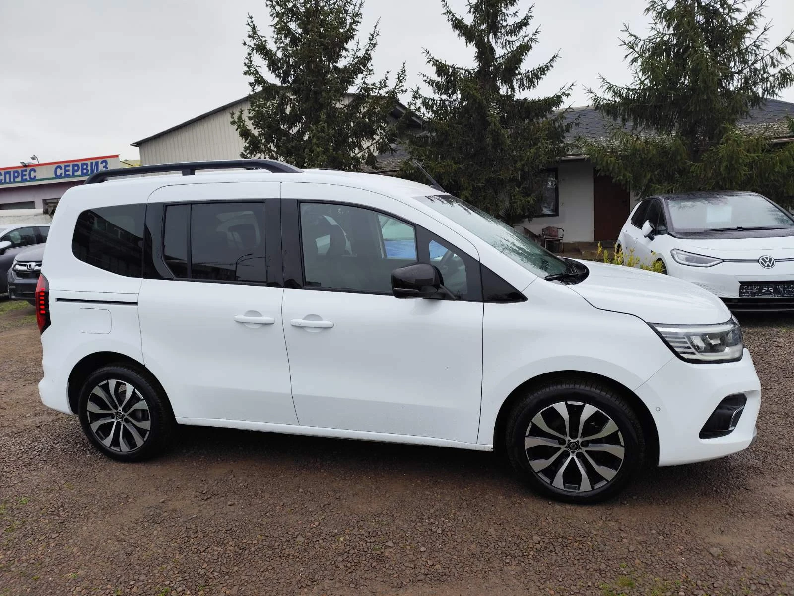 Renault Kangoo 1.3 TCe 130 Intens, 130 к.с - изображение 7