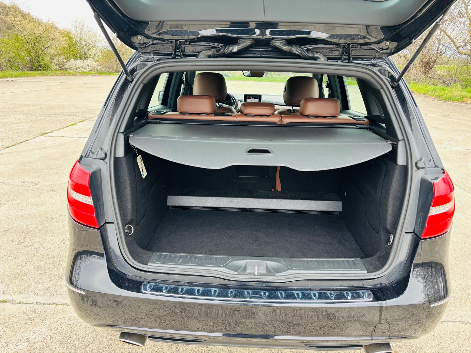 Mercedes-Benz B 200 AUTOMAT-7G, снимка 17 - Автомобили и джипове - 53403887