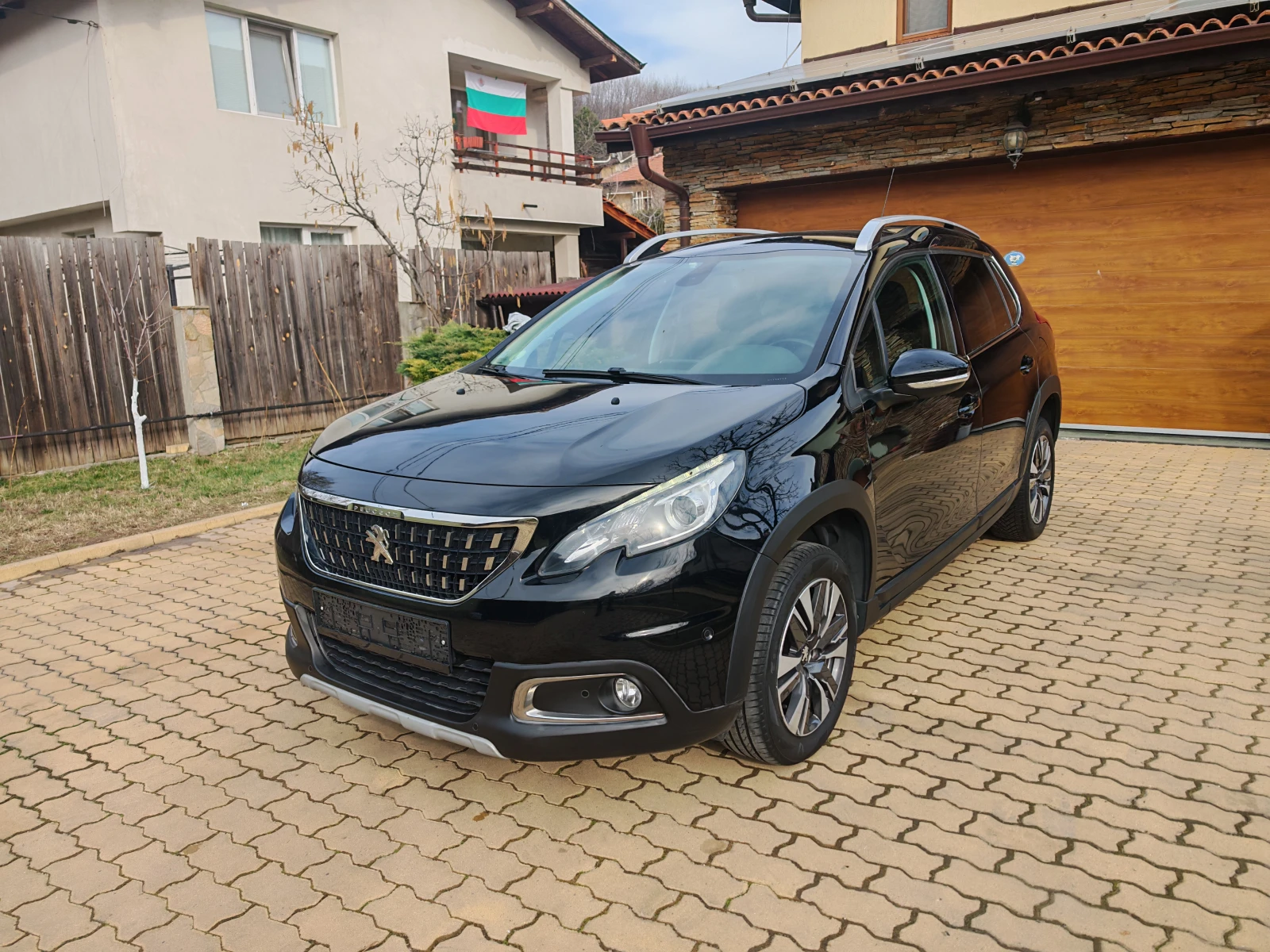 Peugeot 2008 1.6HDI-автоматик-новият модел!!!