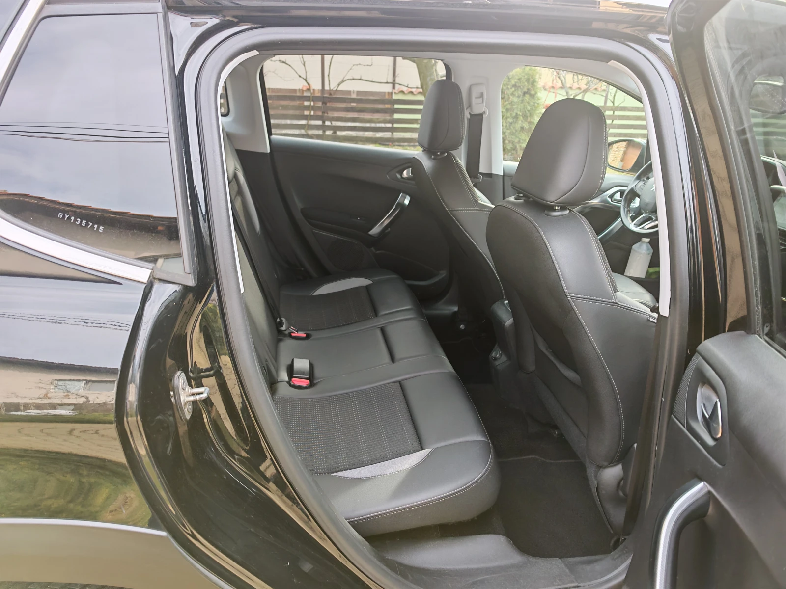 Peugeot 2008 1.6HDI-автоматик-новият модел!!!, снимка 9 - Автомобили и джипове - 53721742