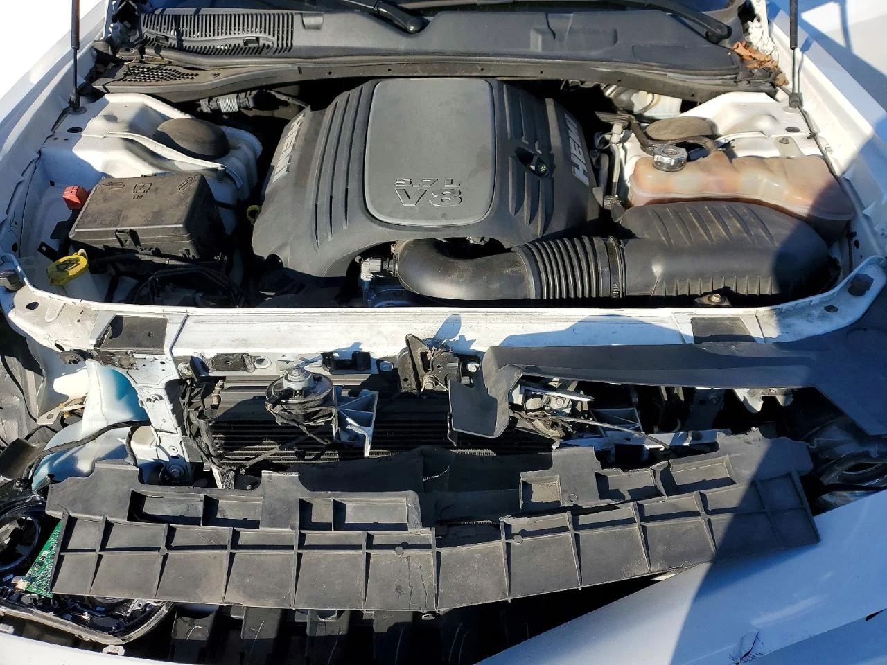 Dodge Challenger 5.7 HEMI V8| ПОДГРЕВ| REMOTE START| ОЧАКВАН ВНОС, снимка 11 - Автомобили и джипове - 53785588