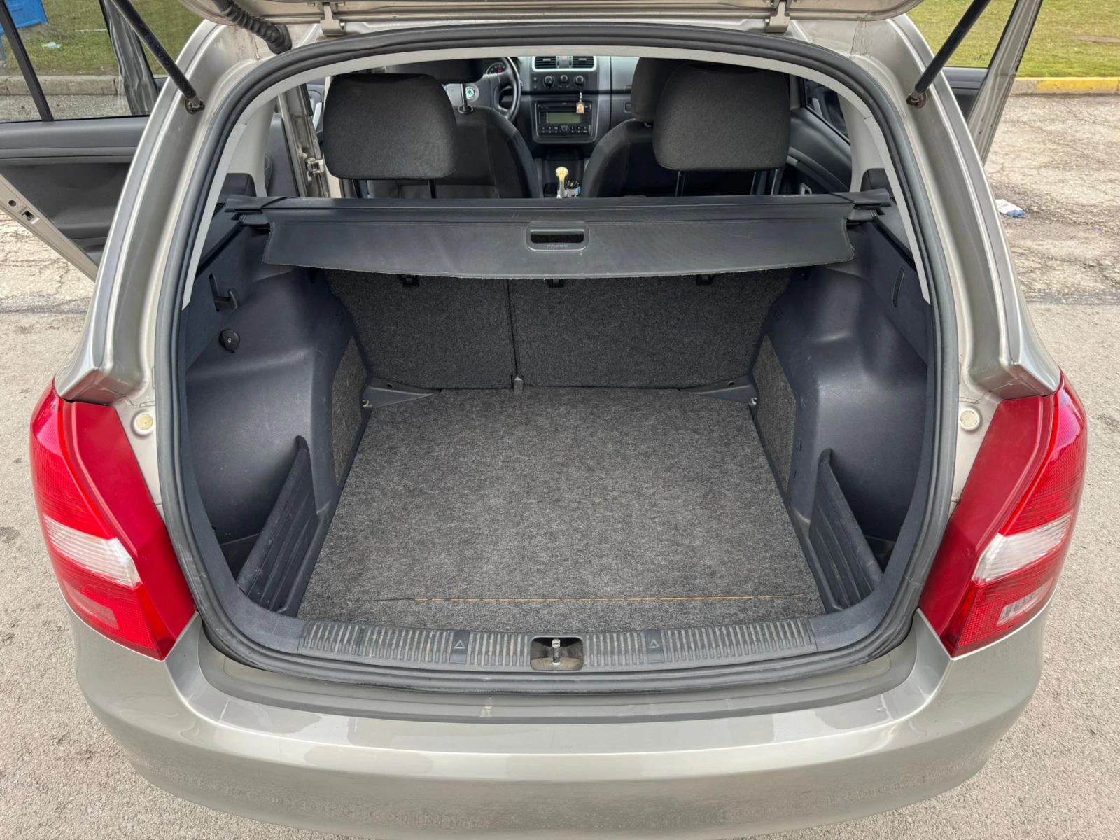 Skoda Fabia 1.9 TDI 105 к.с. , снимка 9 - Автомобили и джипове - 53924699