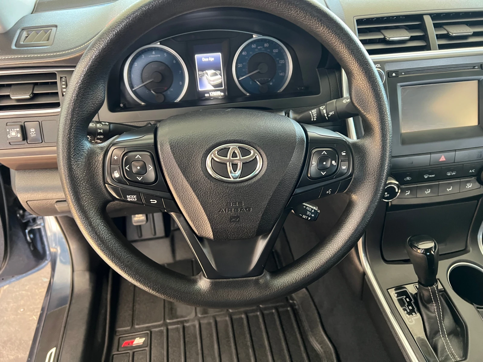 Toyota Camry, снимка 13 - Автомобили и джипове - 54441435